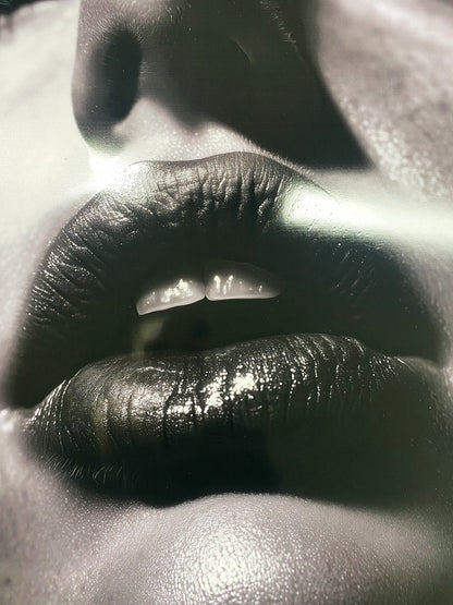 Schwarz-Weiß-Zeichnung - Lippen | Glanzeffekt