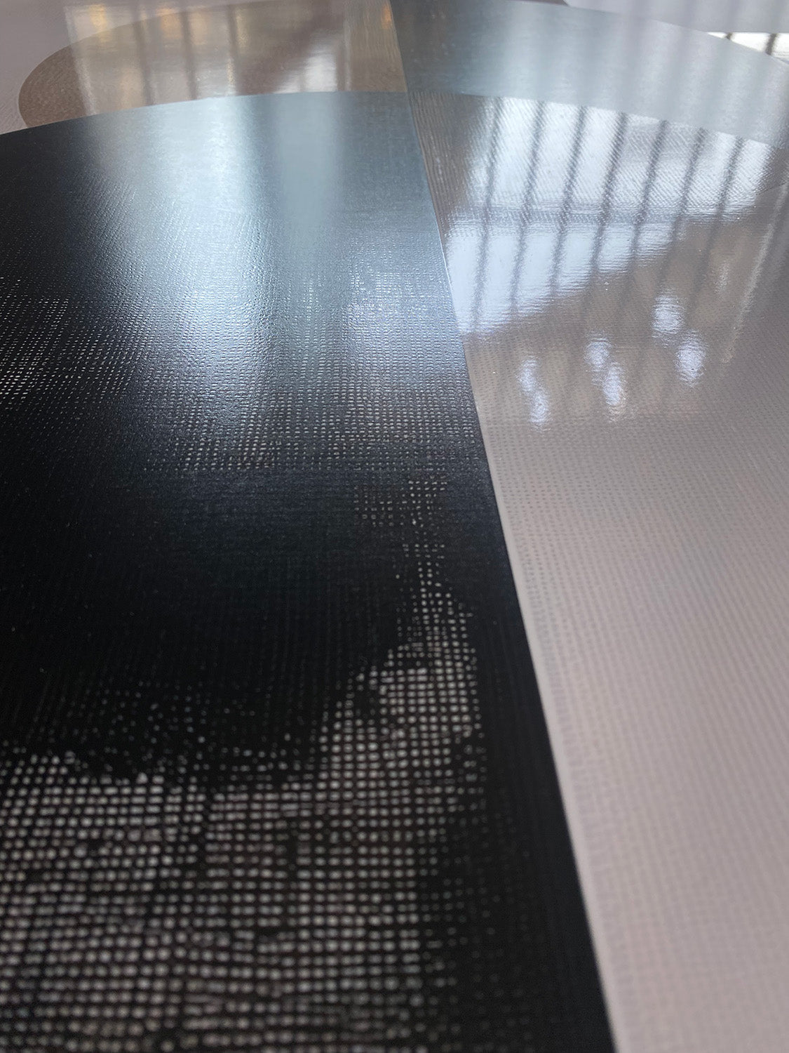 Renoir - Junge Mädchen am Klavier | Glanzeffekt